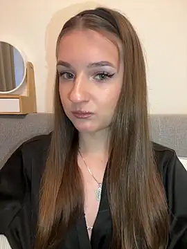 AdelinaEmber's cam snapshot