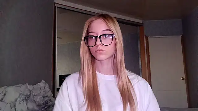 GlidedFill's cam snapshot