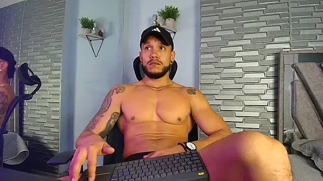 ARON_TAYLER01 live sex cam