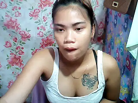 Milkytits_Yum00's cam snapshot