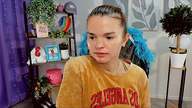 SaraGolben's cam snapshot