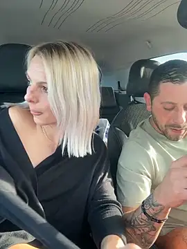 lilietseb02's cam snapshot