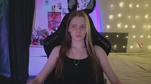 Luna_Navy's cam snapshot