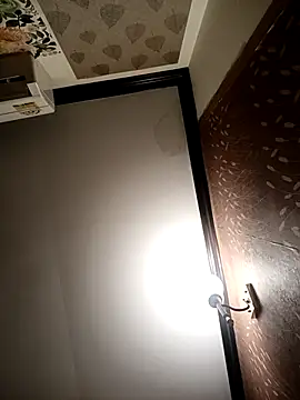 twitshe's cam snapshot