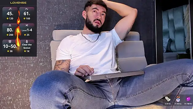 MarkWalker__'s cam snapshot