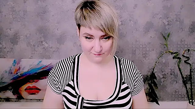 Djullia live sex cam