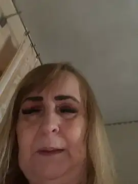 Irina2909@xh live sex cam