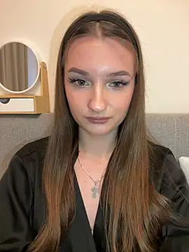 AdelinaEmber live sex cam