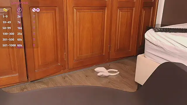 Raquel_jones's cam snapshot