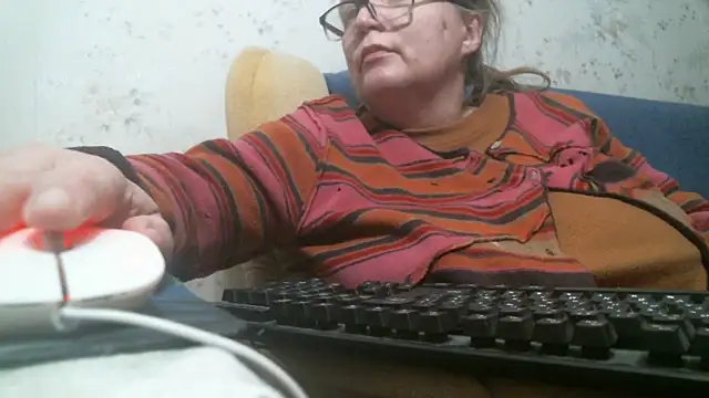 Isolda25's cam snapshot