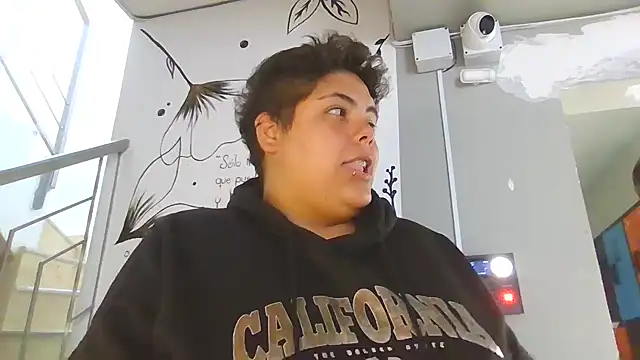 Hailey_Curvy live sex cam