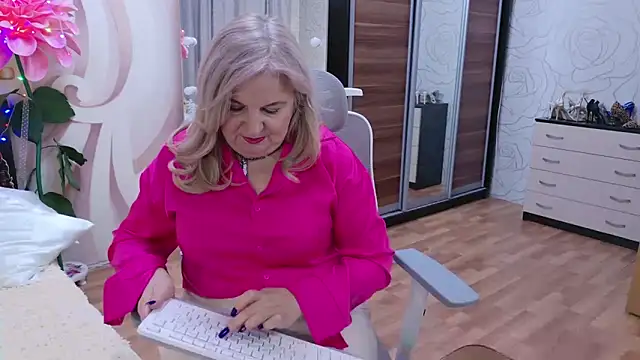 AvrilMillers's cam snapshot