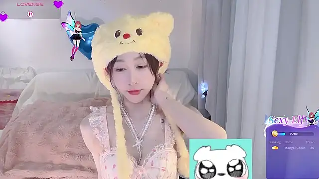 Fayebae_11's cam snapshot