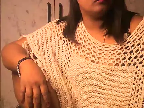 URs_RIYA's cam snapshot