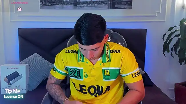 Damian23__ live sex cam