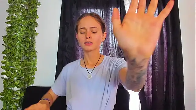 fulfill_fantasies1 live sex cam