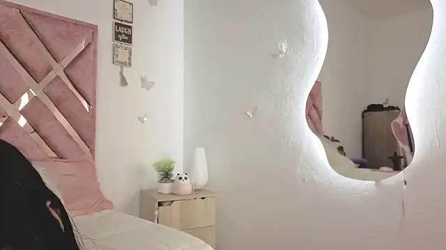 Chloe_02g's cam snapshot