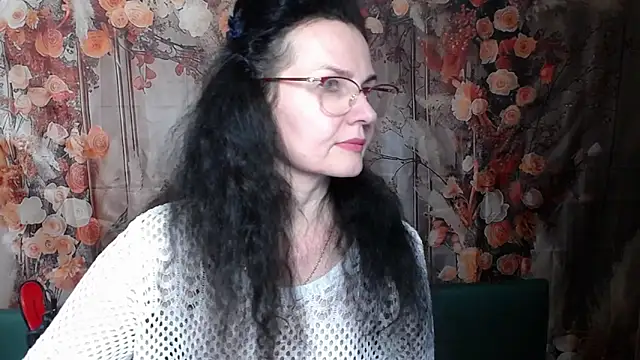 Miroslava_Happi's cam snapshot