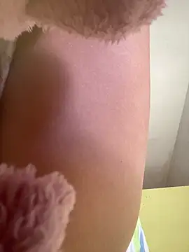 Batgirl7's cam snapshot