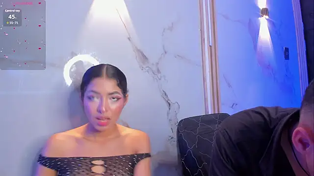 Aron_and_molly's cam snapshot