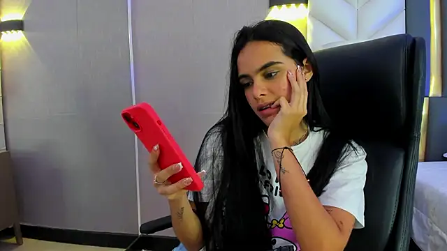 ChloeHarper_ live sex cam