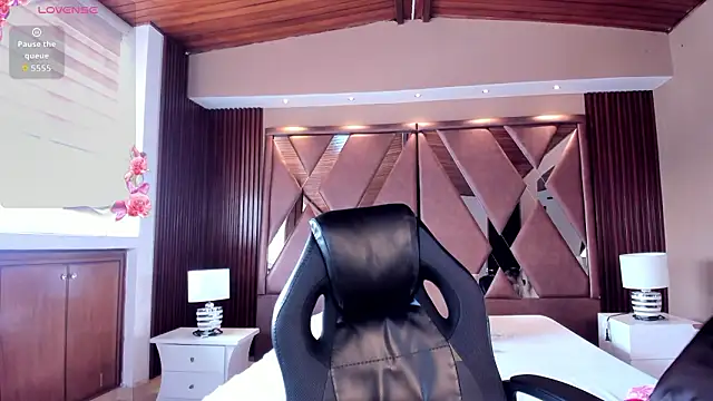 IsabellaaJoness live sex cam