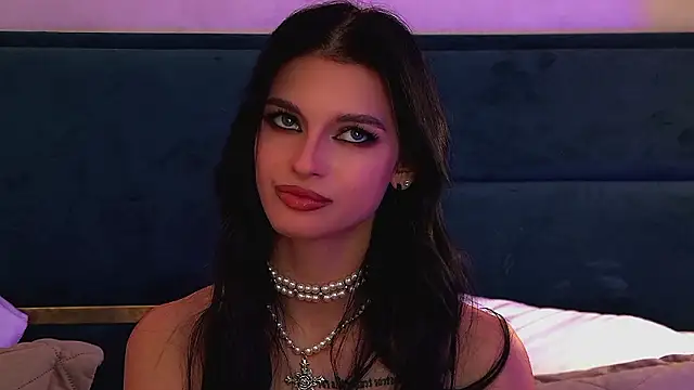 BeverlyMost's cam snapshot