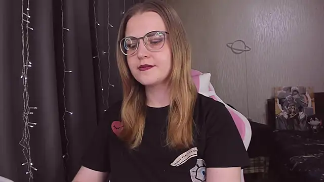 MissBrightShine's cam snapshot