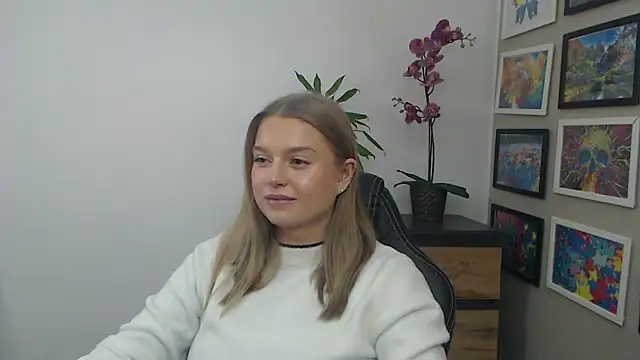 Mysteryerica's cam snapshot