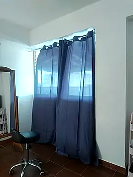 Alison_fitness's cam snapshot