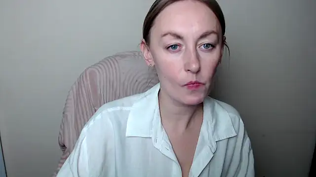 LiaSeass_ live sex cam