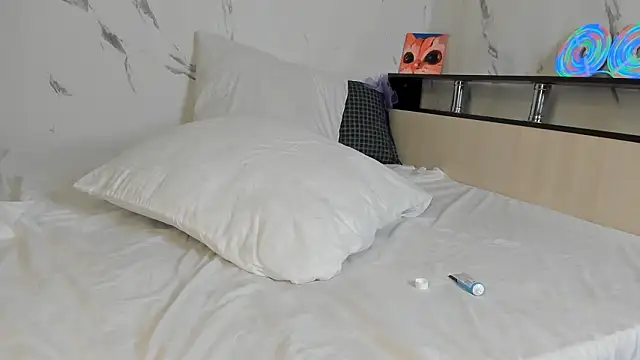 SophieRayne live sex cam