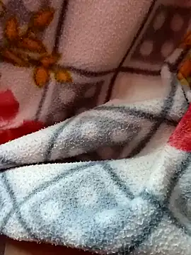 milkyspikes_telugu's cam snapshot