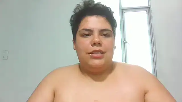 Hailey_Curvy live sex cam