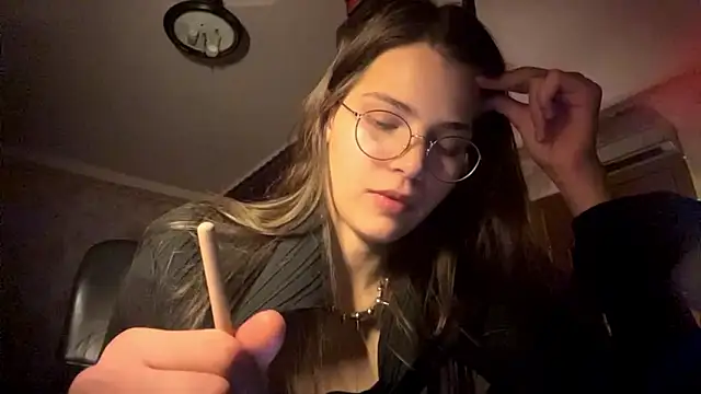 EdythRozier's cam snapshot