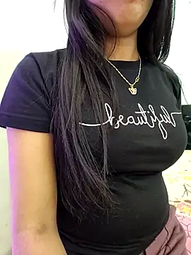 priya_26's cam snapshot