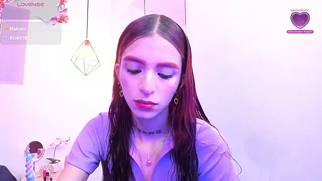 april_jones05's cam snapshot