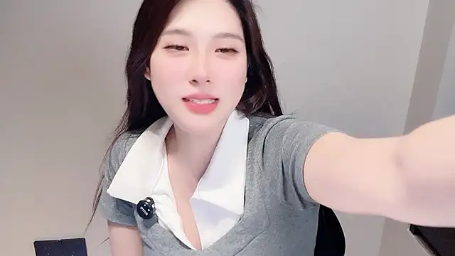 Starlets77 live sex cam