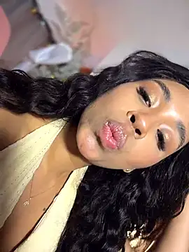 bella__honey live sex cam