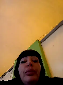 ASSERINAAA live sex cam