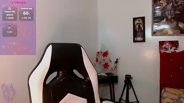 AdharaaMoon live sex cam