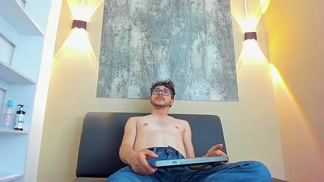 MATTHEW_EVANS1's cam snapshot