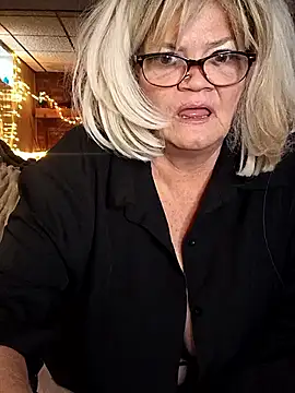 TheKinkySongwriter's cam snapshot