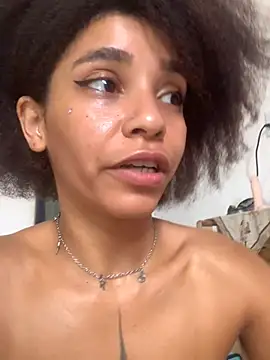 Lillith_Bloom live sex cam