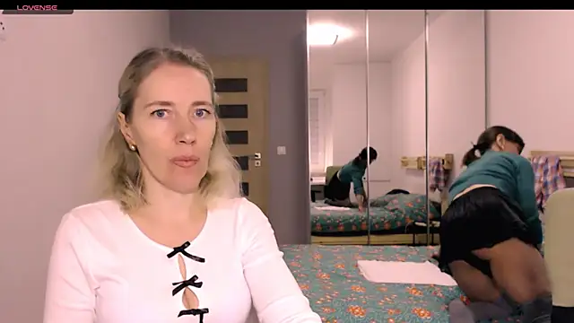 Pepper_mur's cam snapshot