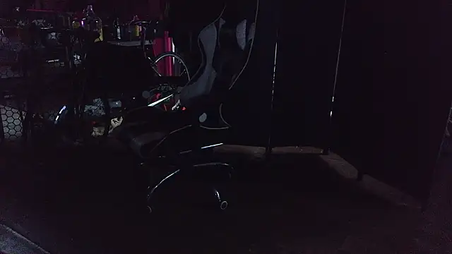 bigshh8 live sex cam