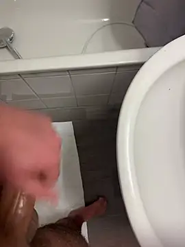 BIGDICK111000 live sex cam