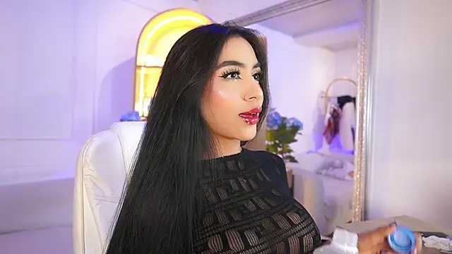 elasummer live sex cam