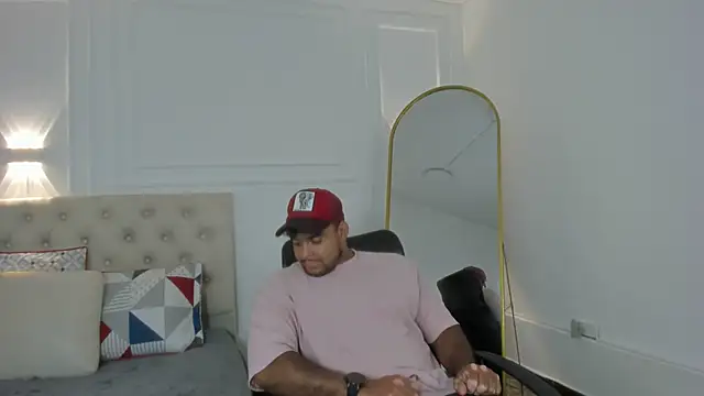 Big_furry_bear13 live sex cam