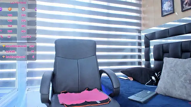 sheyla__ebony's cam snapshot